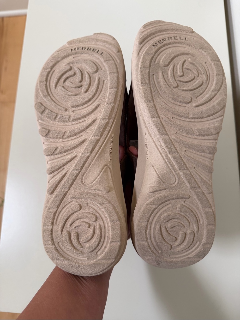 Merrell Sz. 8 New W/O Tags, Women's Brown Leather Toe-Loop Slide Sandals - Picture 2 of 5
